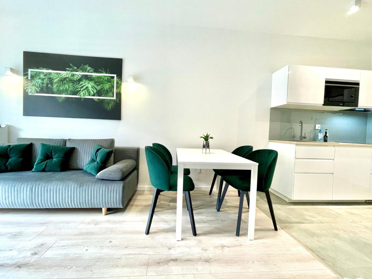 Modern Green Apartment Краков Экстерьер фото